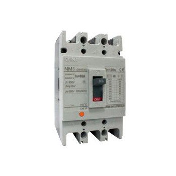 Breaker en caja moldeada 3 polos 100A