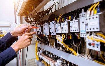 La importancia del control eléctrico en instalaciones industriales